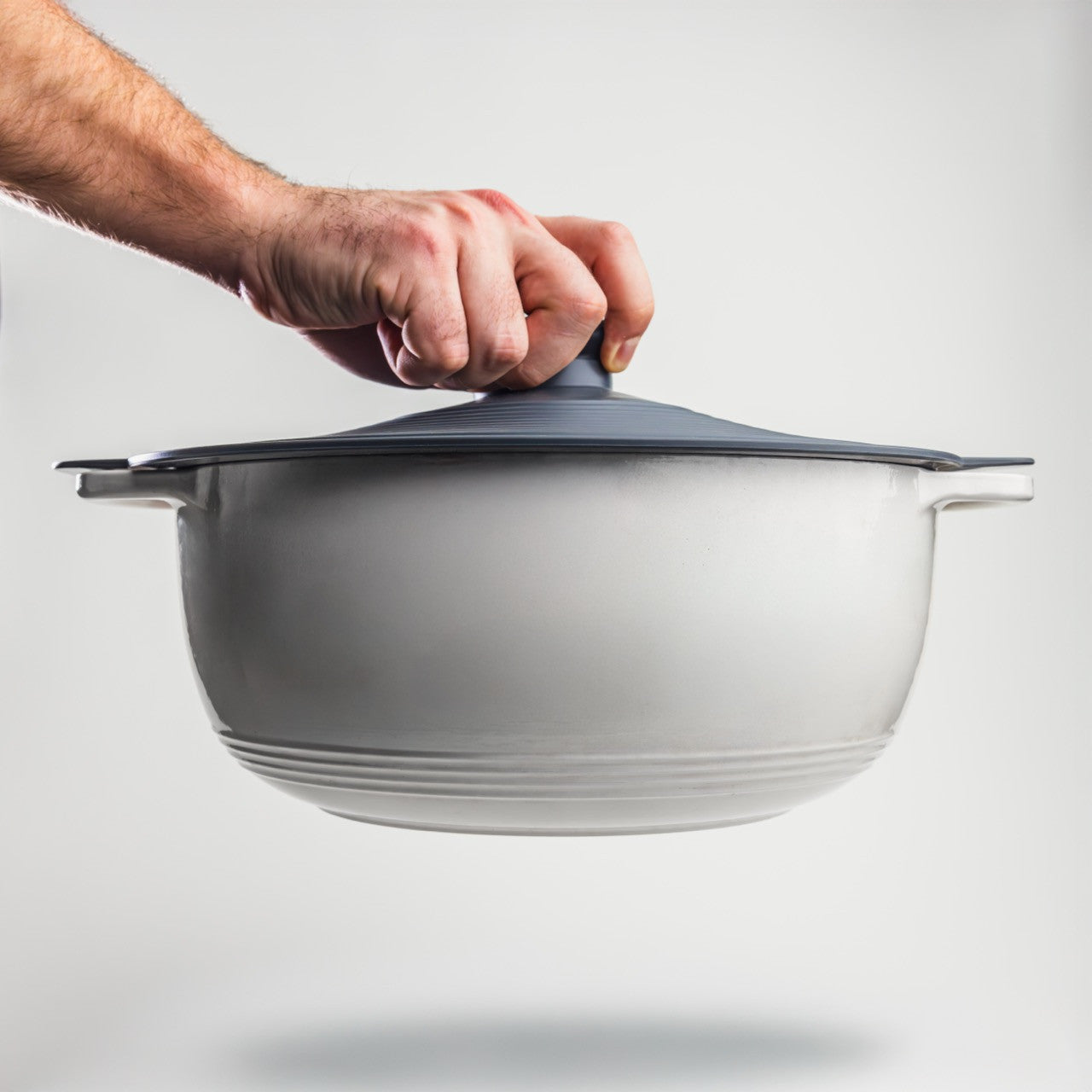 Silicone-Pot-Lids-strong-01.jpg