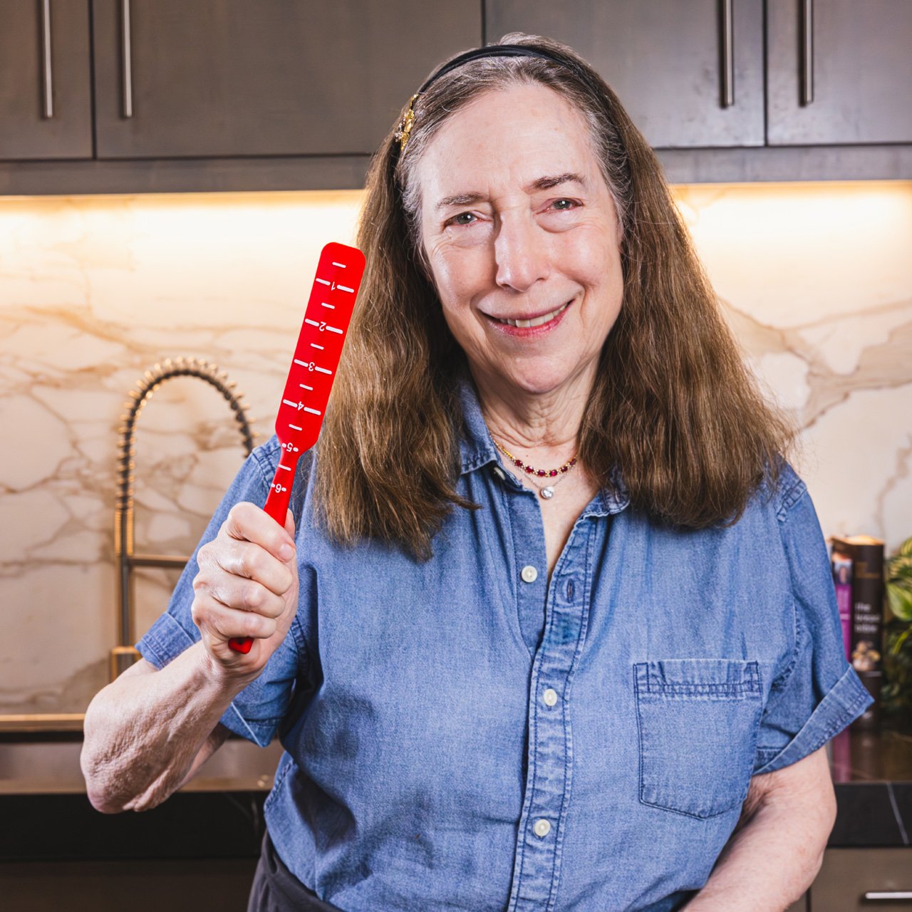 TW-RBSPAT1-RD-hi-temp-reduction-spatula-rose-levy-beranbaum-signature-series-g03.jpg