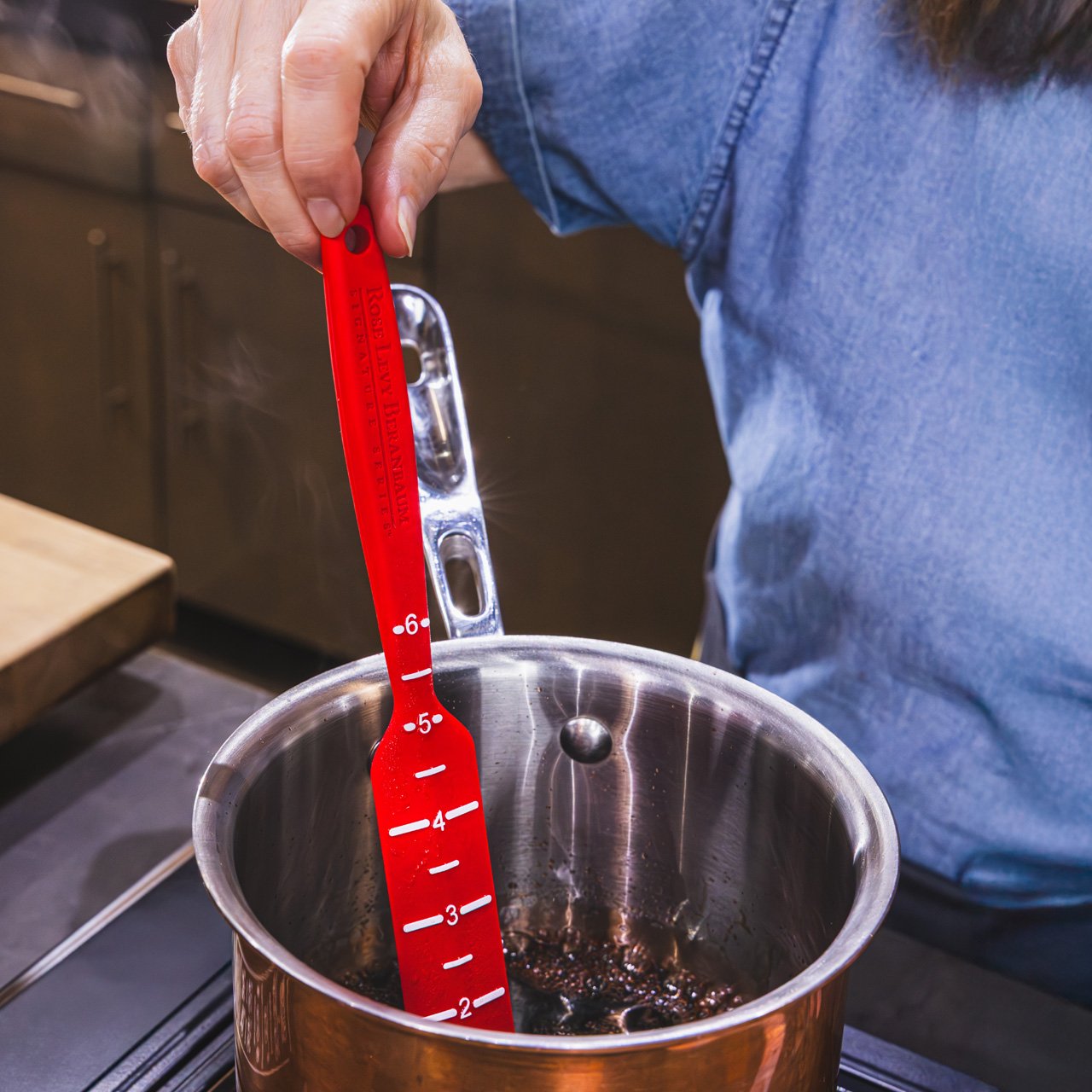 TW-RBSPAT1-RD-hi-temp-reduction-spatula-rose-levy-beranbaum-signature-series-g05.jpg